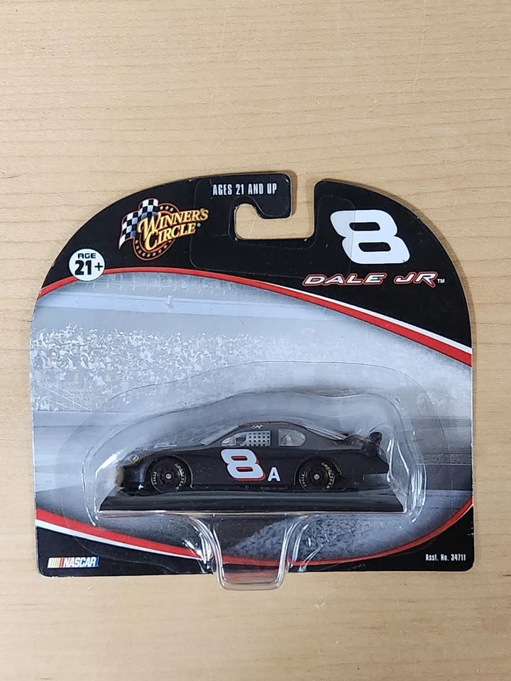 2006 #8 Dale Earnhardt Jr. Budweiser Test Car 1/64 Winners Circle NASCAR Diecast - Image 1 of 1