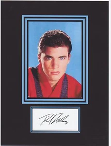 RICKY NELSON 8 por 10 REIMPRESIÓN FOTO Y REIMPRESIÓN AUTÓGRAFO EN PAPEL FOTOGRÁFICO BRILLANTE - Imagen 1 de 1