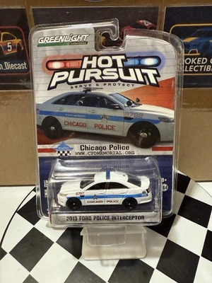 RARO* Hot Pursuit Chicago Police 2013 Police Interceptor 1/64 Diecast EXCLUSIVO Foto 1 de 4
