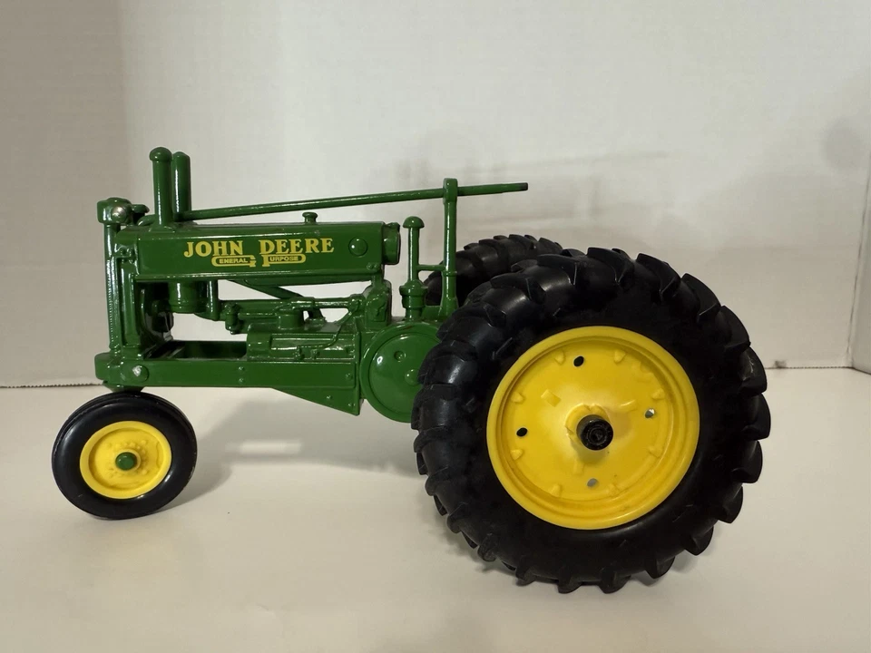 Trator Vintage Ertl John Deere 1934 Modelo A Escala 1/16 Diecast SEM CAIXA, DISPLAY - Imagem 1 de 4