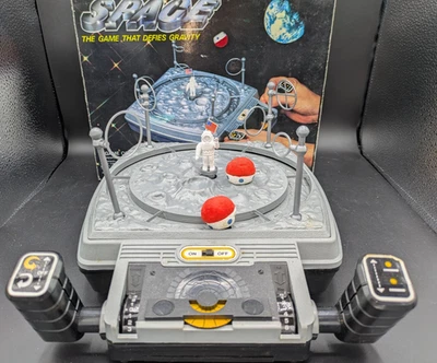 Space The Game That Defies Gravity 1979 Original Box SB-48A VTG Tested & Working - Image 1 of 3