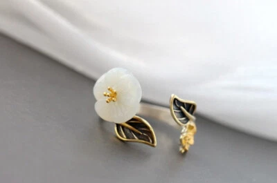 D10 Anello Bianchi Giada Fiore Nero Foglie 925 Sterling Parzialmente Dorato - Immagine 1 di 4