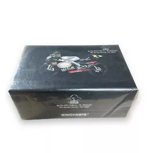 Minichamps 122 020003 Aprilia RSV 250ccm MS Aprilia Racing GP 2002 Melandri 1/12 - Picture 1 of 5