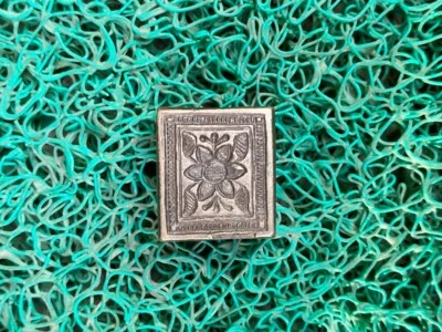 Vintage Traditional Bronze Hand Carved Radiant Floral Figured Jewelry Mold Die - Image 1 of 4