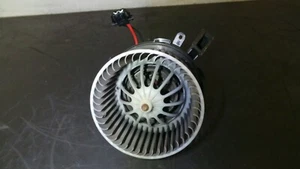 Y7823 Audi A4 8K A5 8T Gebläsemotor Gebläse Heizgebläse Lüfter Behr U0851003 - Bild 1 von 4