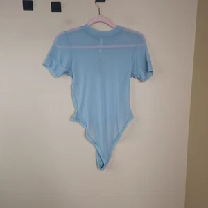 SKIMS Stretch Summer Mesh T-Shirt Bodysuit in Sky size 2X - Picture 1 of 7