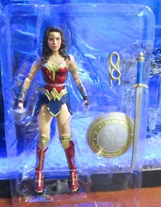DC Multiverse 2024 GAL GADOT WONDER WOMAN FIGUR lose McFarlane Batman Superman - Bild 1 von 2