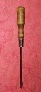 VINTAGE WOOD HANDLED "UNITED TEMPERED" SCREWDRIVER - Picture 1 of 4