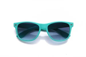 Gafas de sol vintage con montura de neón con montura de cuerno verde azulado varios colores - Imagen 1 de 2