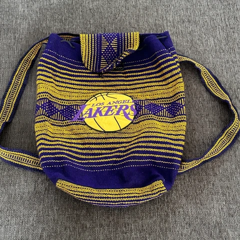 LA Los Angeles LAKERS Light Weight Knitted Backpack Sack Satchel Purple Yellow Cover