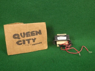 New old stock Signal Transformer Co 241-4-1713 115/230 VAC 24V - Image 1 of 4