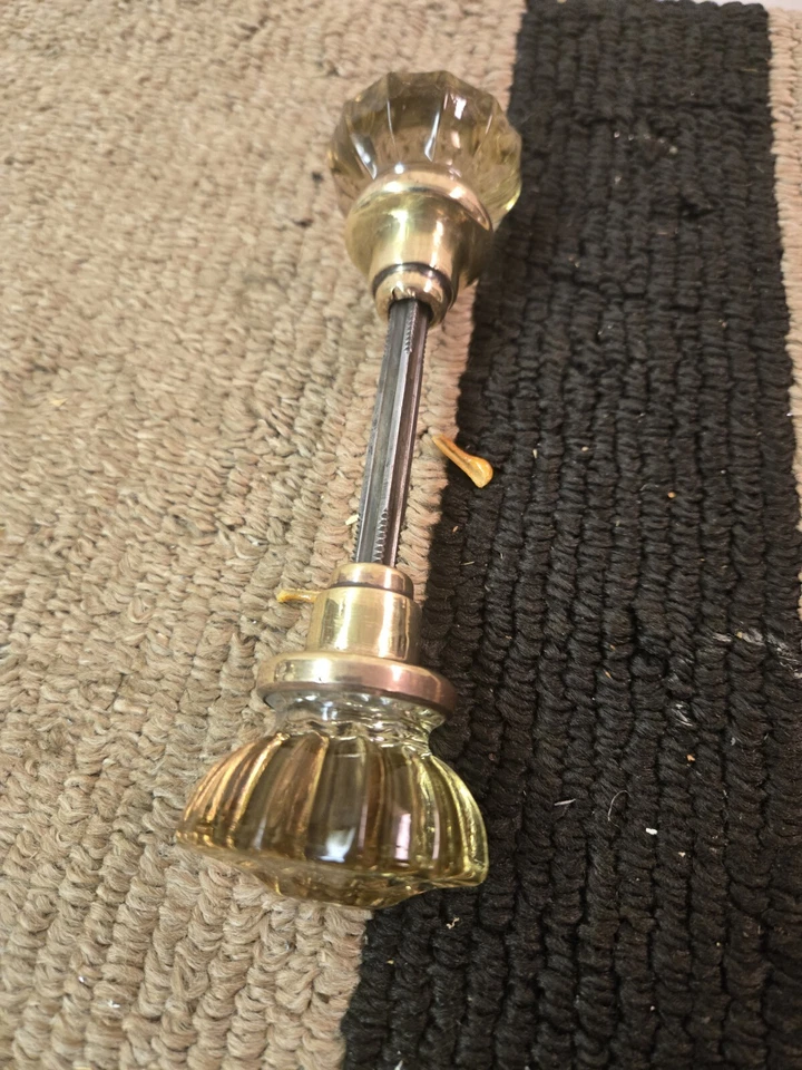 De colección Raro 1 Par de 12 Puntos Amarillo Tiene Un Pequeño Chip Foto 1 de 3