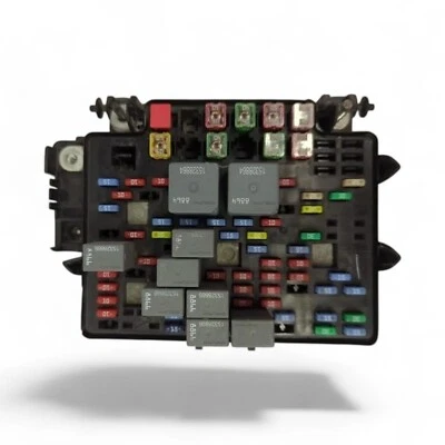 Chevrolet Truck-Silverado 1500 2006-2007 caja de fusibles de motor Foto 1 de 4