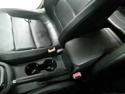 Consola piso delantero compatible con 12-18 JETTA 104810883 Foto 1 de 4