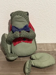Vintage Hand-crafted Clothtique Papa Frog Door Stop Weighted: needs Some TLC - Picture 1 of 9