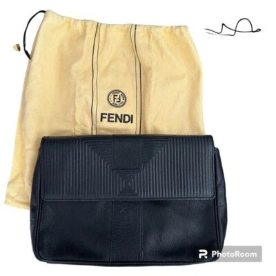 Bolso de mano vintage Fendi de cuero negro con bolsa antipolvo original Foto 1 de 4