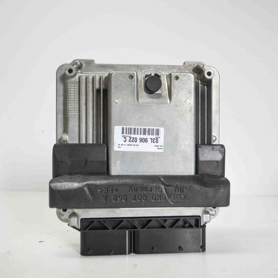 Centralina motore AUDI A4 8K2, B8 03L906022C 2.0 Diesel 105kw 2010 11295366 - Immagine 1 di 4