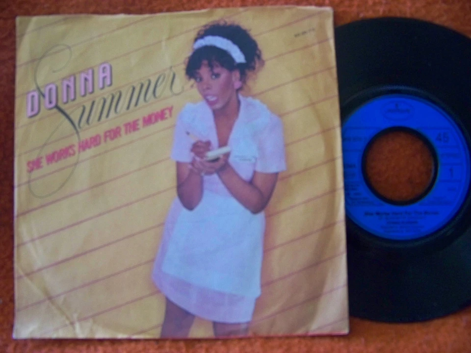 Donna Summer - She works hard for the money / I do believe  German Mercury 45 - Bild 1 von 1