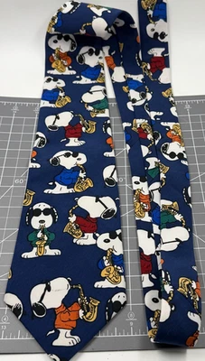 Corbata vintage para hombre Snoopy Peanuts "Sax Appeal" Snoopy tocando un saxo Foto 1 de 4