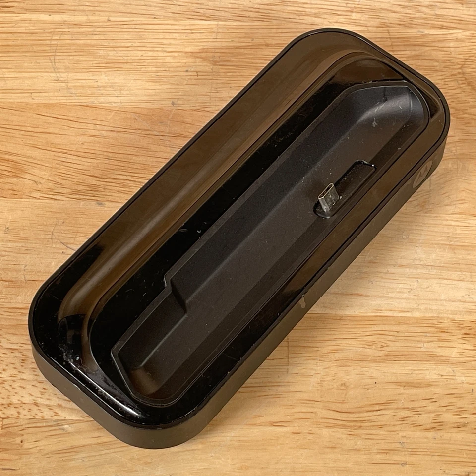 Motorola Bionic CSD-8111 Black Mini-USB Multimedia Charging Docking Station - Image 1 of 4
