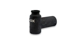 Spark Plug Cap Black For Yamaha IT 250 1979 - 1983 - Picture 1 of 3