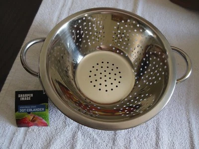 The Sharper Image Stainless Steel  (( 3qt. ))  Colander *** Free  Shipping - Image 1 of 4