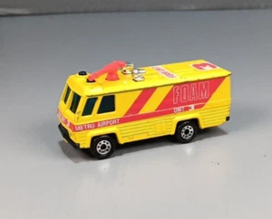 Matchbox Command Vehicle Metro Airport Fire Truck Foam Unit 3 Yellow/Red MB54 - Picture 1 of 5