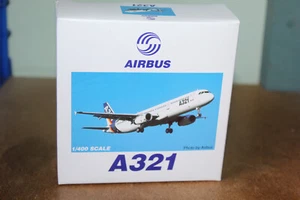 DRAGON WINGS 1:400 AIRBUS A321 - DEMONSTRATOR LIVERY 55364 - Picture 1 of 2