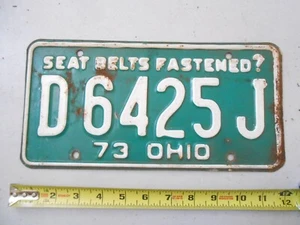 VINTAGE 1973 OHIO AUTO LICENSE PLATE D6425J SEAT BELTS FASTENED RAISED LETTER - Picture 1 of 4
