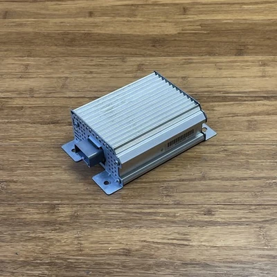 Amplificador de altavoz subwoofer Ford Mustang GT 2015-2017 BA1T-18C808-AA OEM Foto 1 de 4