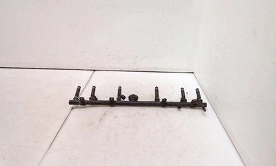 Riel de inyección de combustible Jeep TJ Wrangler OEM Stock motor de 4,0 L 2000 2001-2004 145132 Foto 1 de 4