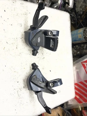 Shimano Deore LX 3x9 Speed Shifters ,Mountain Bike Trigger Shifters SL-M570 - Image 1 of 4