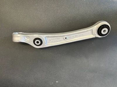 Brazo de suspensión inferior delantero genuino Audi 4M0407151R LH - RS6 RS7 SQ8 RSQ8 Urus Foto 1 de 4