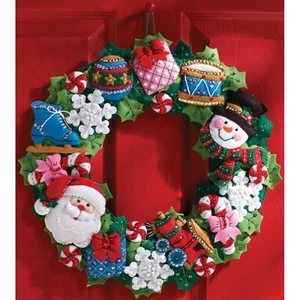 Felt Embroidery Kit ~ Plaid / Bucilla Christmas Toys Wreath #86363 - Picture 1 of 4