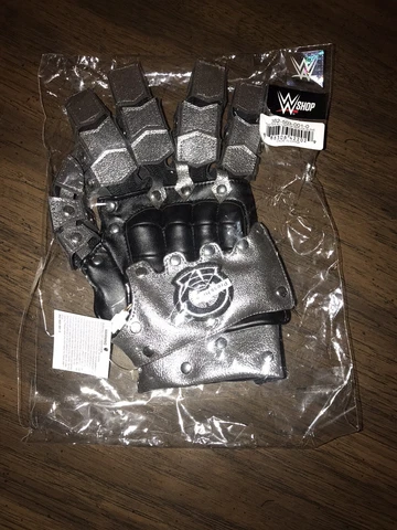 Official WWE Mustafa Ali Authentic Replica Light Up Glove (1) Cover