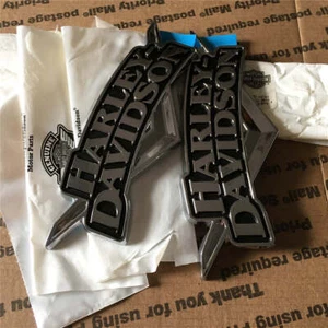 Original Harley Road King Fuel Tank Bagdes Emblems Nameplates 62097-11 62098-11 - Picture 1 of 1