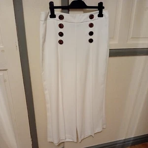 Cream F&F cropped Trousers - Picture 1 of 5