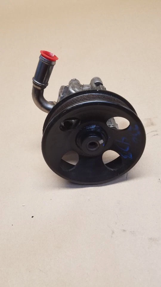 Bomba de dirección asistida usada se adapta a: Mercedes-benz Mercedes clk 129 2000 tipo SL500 con Foto 1 de 4