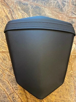 ASIENTO YAMAHA PILLION R6 06 07 2CO NEGRO 2C0-24750-00 ORIGINAL 2006 - Imagen 1 de 4