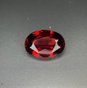 Auténtica piedra preciosa suelta granate rodolita roja de 2,67 quilates - corte ovalado de 10 mm de África - Imagen 1 de 15