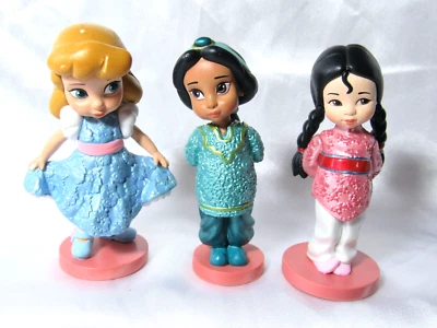 3 Figuras Princesas Jazmín Mulan y Cenicienta Colección Animadores Disney Foto 1 de 4