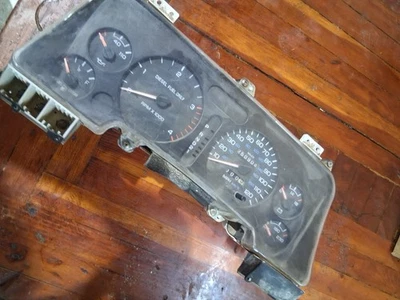 Velocímetro de grupo de calibre 5,9 automático 4x4 diésel OEM 94 95 97 Dodge Ram 2500 A94 Foto 1 de 4