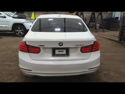 Driver Left Caliper Front Without Sport Brake Fits 12-18 BMW 320i 6847750 Foto 1 de 4