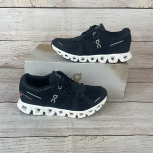 On Cloud 5 Womens Sz 5.5 Running Shoes Black White - WORN ONCE! - Picture 1 of 11