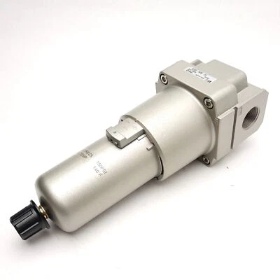 Filtro neumático SMC AF50-N06-2Z, puertos: 3/4" NPT, presión: 150 psi (1 MPa) Foto 1 de 4