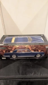 Paragon 1/18 Scale PA-98203L Rolls Royce Silver Shadow 2-Door Coupe Oxford Blue - Picture 1 of 10
