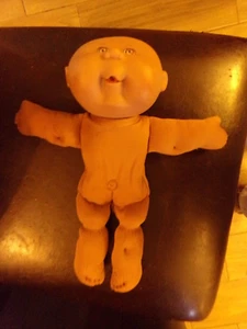 CABBAGE PATCH KID DOLL HASBRO BABY LOOK AT PICS 0021 - Picture 1 of 4