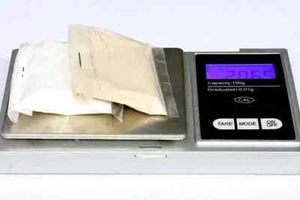 Watch Glass Mineral Polishing Powder Set - Rough and Fine Powder (ca. 35gr) - Imagen 1 de 1