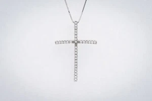 Collana donna oro bianco 750% con croce pavè brillante diamante 0.50 ct F/color  - Imagen 1 de 7