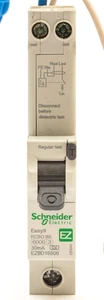 SCHNEIDER 6 AMP 6A B6 CURVE B 6kA 30mA RCBO TYP A EASY9 EZ9D16806 - Bild 1 von 5